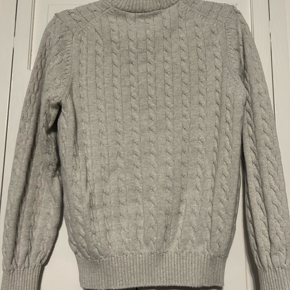 Men's Gray Izod Cable Knit Sweater - Picture 2 of 5